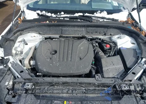 2025 Volvo Xc60 B5 Core z USA, uszkodzony, nr VIN YV4M12RJ7S1019337